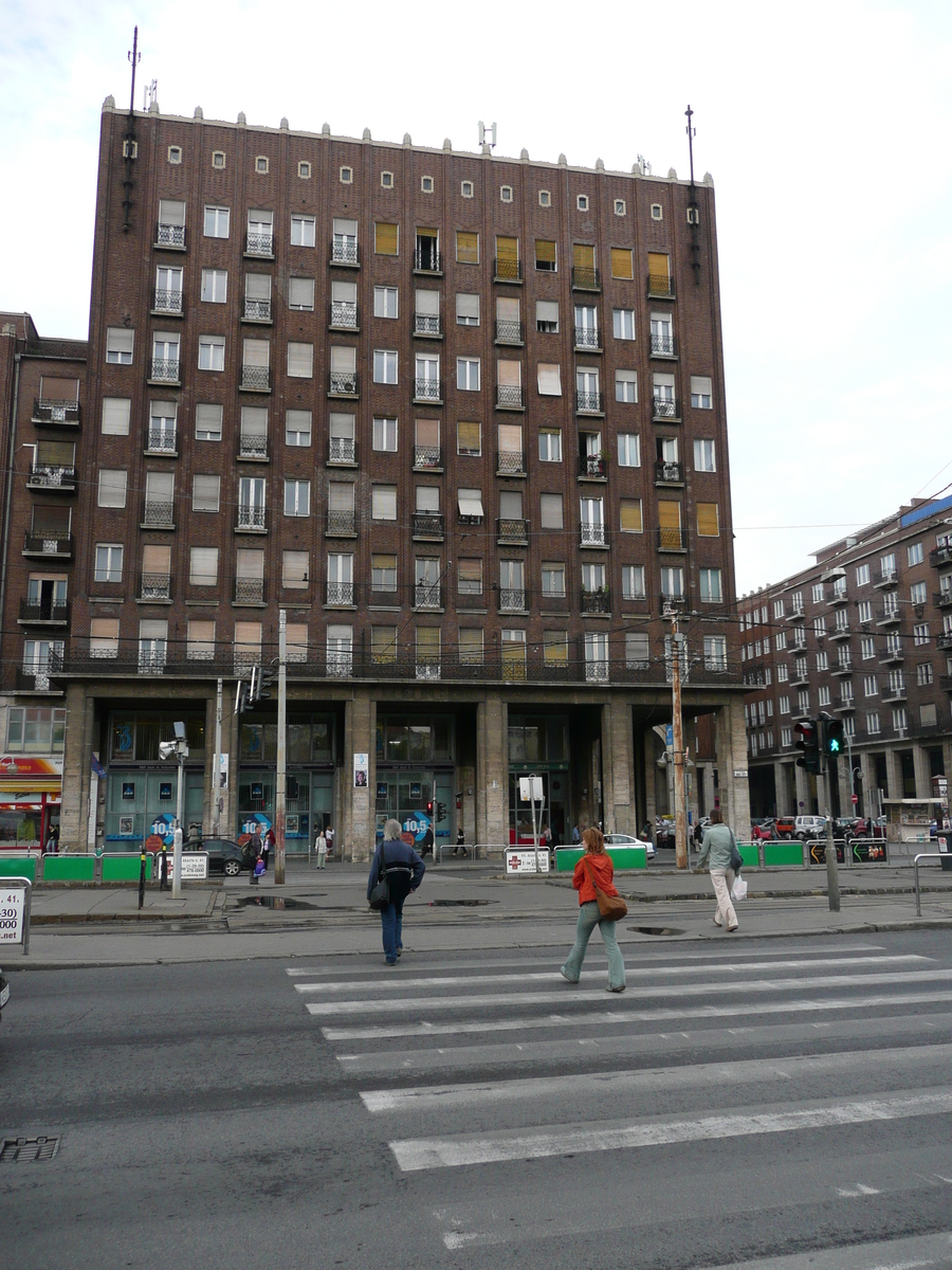 รูปถ่าย ฮังการี(Hungary) บูดาเปสต์(Budapest) ใจกลางบูดาเปสต์(Central Budapest) 2007-06 160