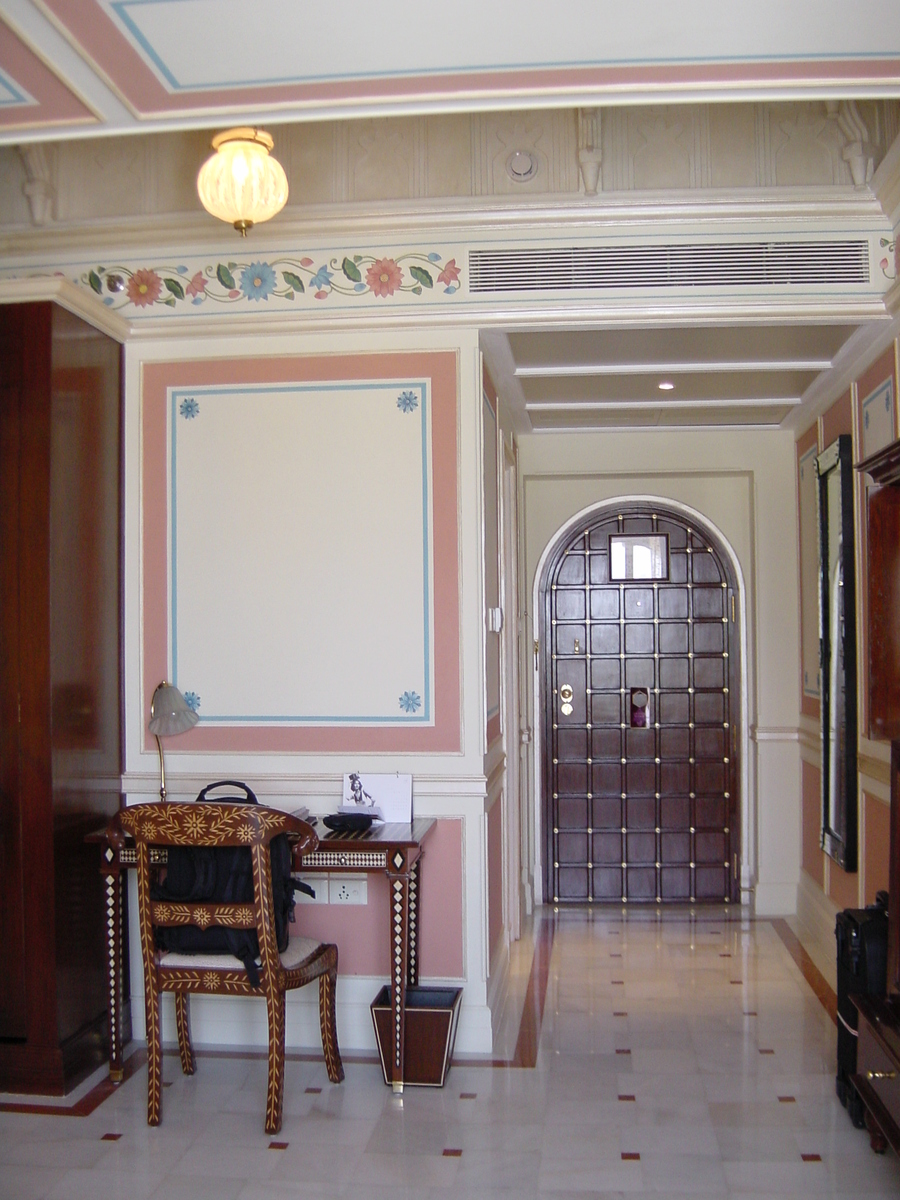 รูปถ่าย อินเดีย(India) อูไดปูร์(Udaipur) โรงแรมเลคพาเลซ(Lake Palace Hotel) 2003-05 16