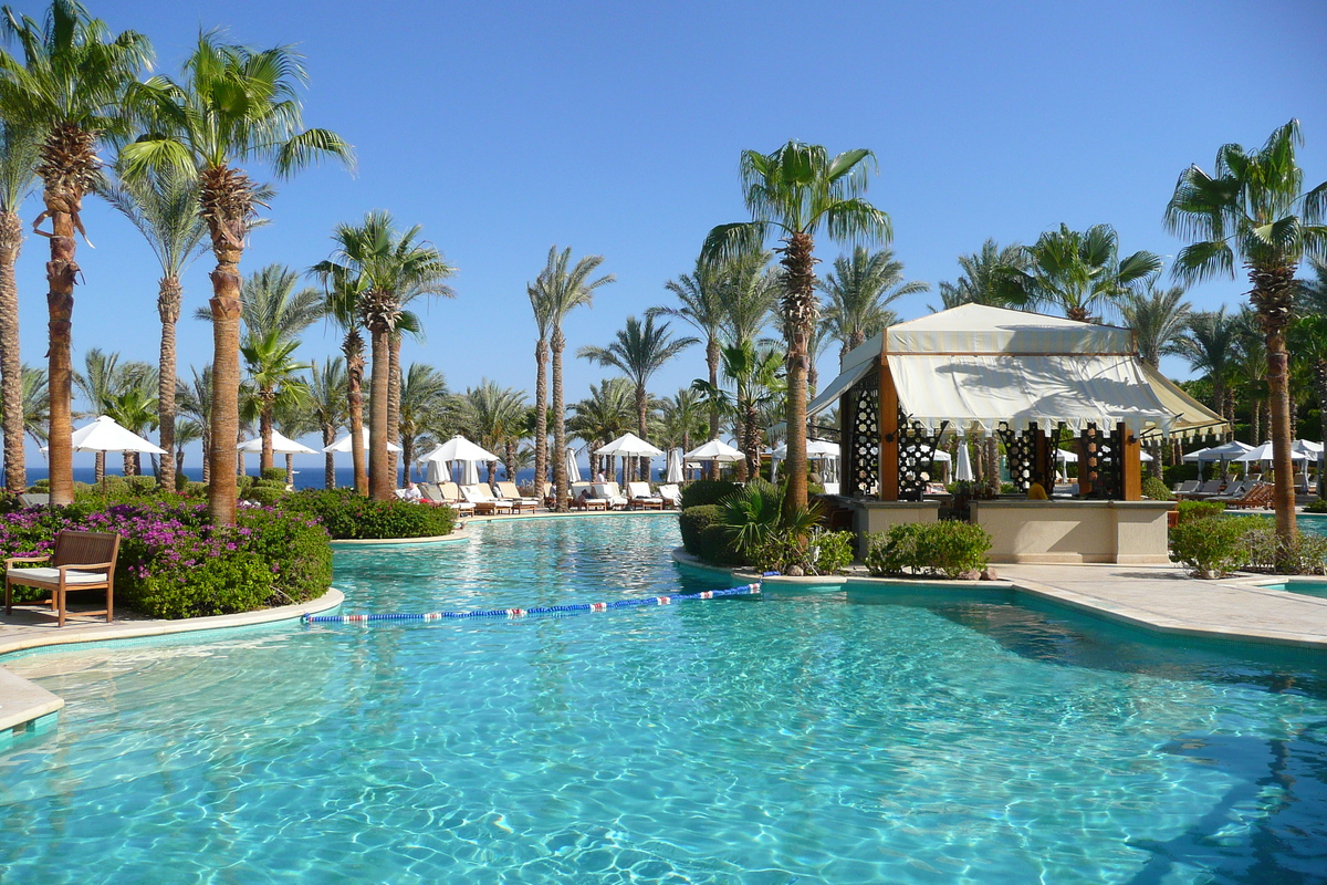 รูปถ่าย อียิปต์(Egypt) ชาร์มเอลชีค(Sharm el Sheikh) โรงแรมโฟร์ซีซันส์(Four Seasons Hotel) สระว่ายน้ำอัลวาฮา โฟร์ซีซันส์(Four Seasons Al Waha Pool) 2008-06 15