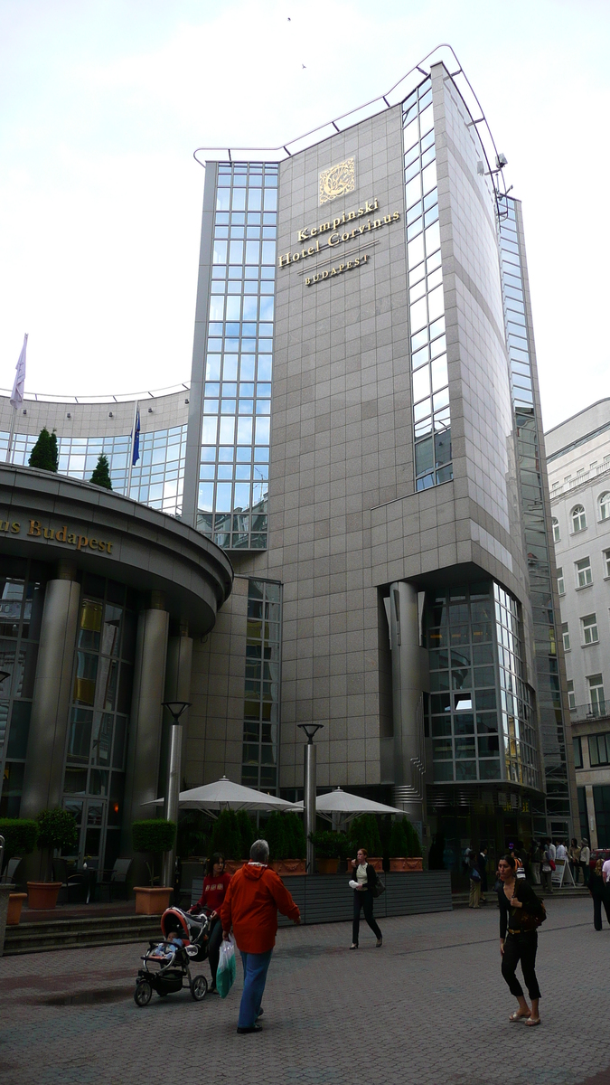 รูปถ่าย ฮังการี(Hungary) บูดาเปสต์(Budapest) โรงแรมเคมพินสกี้ คอร์วินุส(Kempinski Hotel Corvinus) 2007-06 40