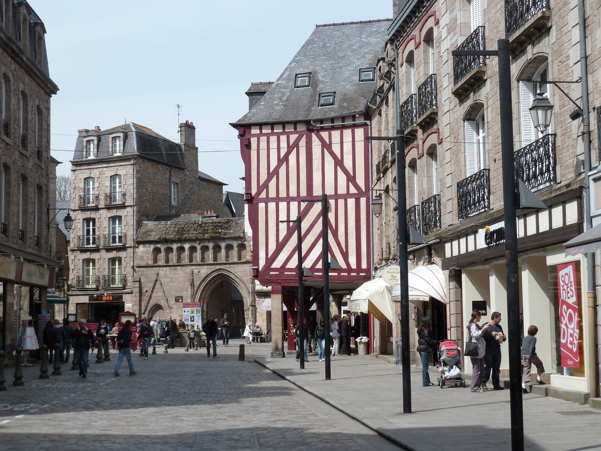รูปถ่าย ฝรั่งเศส(France) ดีน็อง(Dinan) 2010-04 26