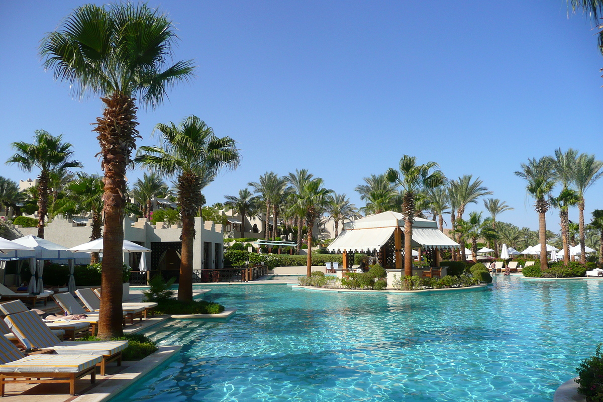 รูปถ่าย อียิปต์(Egypt) ชาร์มเอลชีค(Sharm el Sheikh) โรงแรมโฟร์ซีซันส์(Four Seasons Hotel) สระว่ายน้ำอัลวาฮา โฟร์ซีซันส์(Four Seasons Al Waha Pool) 2008-06 14