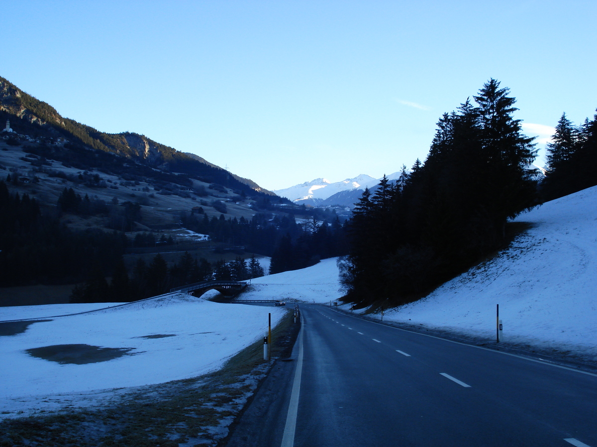รูปถ่าย สวิสเซอร์แลนด์(Switzerland) ถนนจากคูร์ไปเซนต์มอริตซ์(Chur to St Moritz Road) 2007-01 63