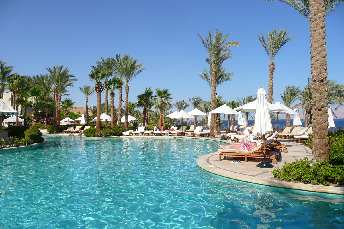 รูปถ่าย อียิปต์(Egypt) ชาร์มเอลชีค(Sharm el Sheikh) โรงแรมโฟร์ซีซันส์(Four Seasons Hotel) สระว่ายน้ำอัลวาฮา โฟร์ซีซันส์(Four Seasons Al Waha Pool) 2008-06 7