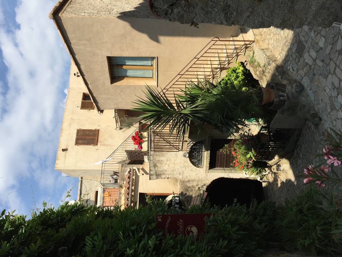 รูปถ่าย ฝรั่งเศส(France) คอร์สิคา(Corsica) ซันตันโตนีโน(Sant'Antonino) 2015-05 2