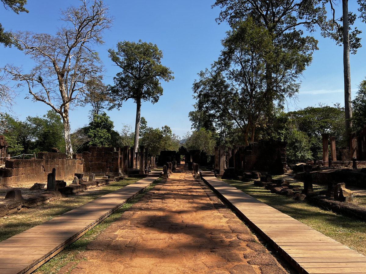 รูปถ่าย กัมพูชา(Cambodia) เสียมราฐ(Siem Reap) ปราสาทบันทายศรี(Banteay Srei) 2023-01 21