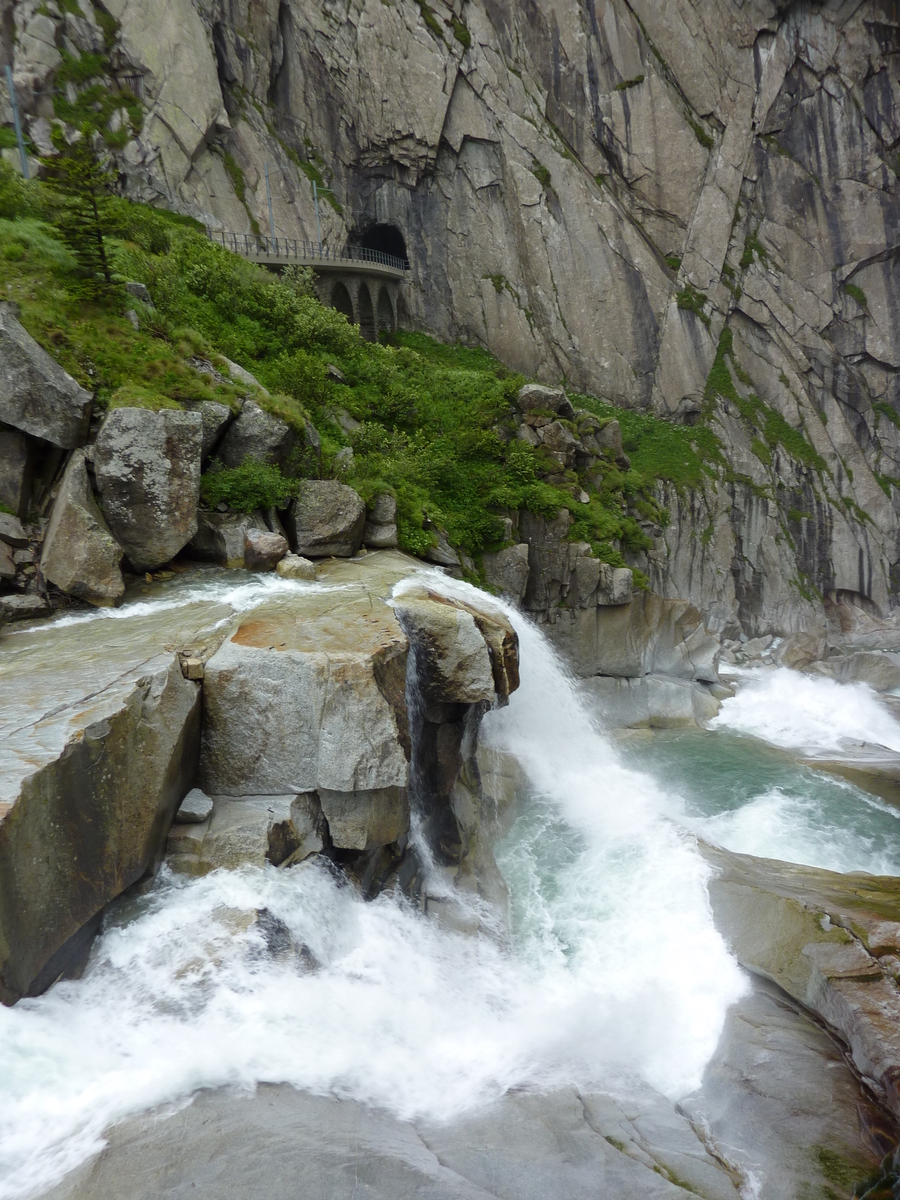 รูปถ่าย สวิสเซอร์แลนด์(Switzerland) ช่องเขากอตธาร์ด(Gotthard Pass) 2009-06 18