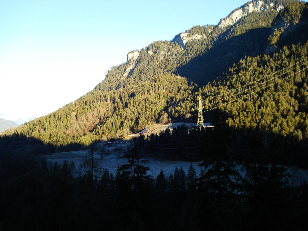 รูปถ่าย สวิสเซอร์แลนด์(Switzerland) ถนนจากคูร์ไปเซนต์มอริตซ์(Chur to St Moritz Road) 2007-01 29