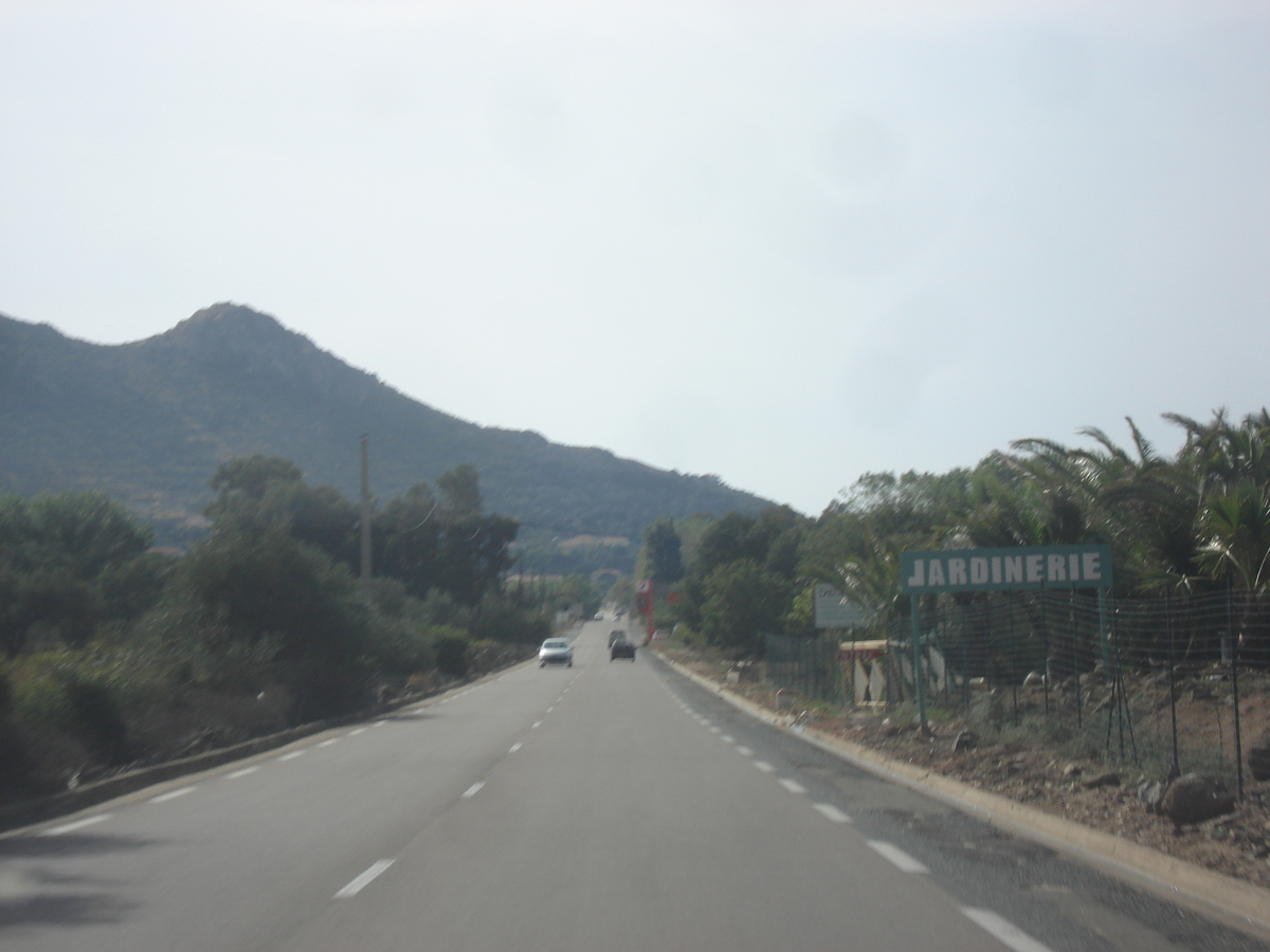 รูปถ่าย ฝรั่งเศส(France) คอร์สิคา(Corsica) ถนนจากลีล-รูสไปกาลวี(Ile Rousse to Calvi Road) 2006-09 2