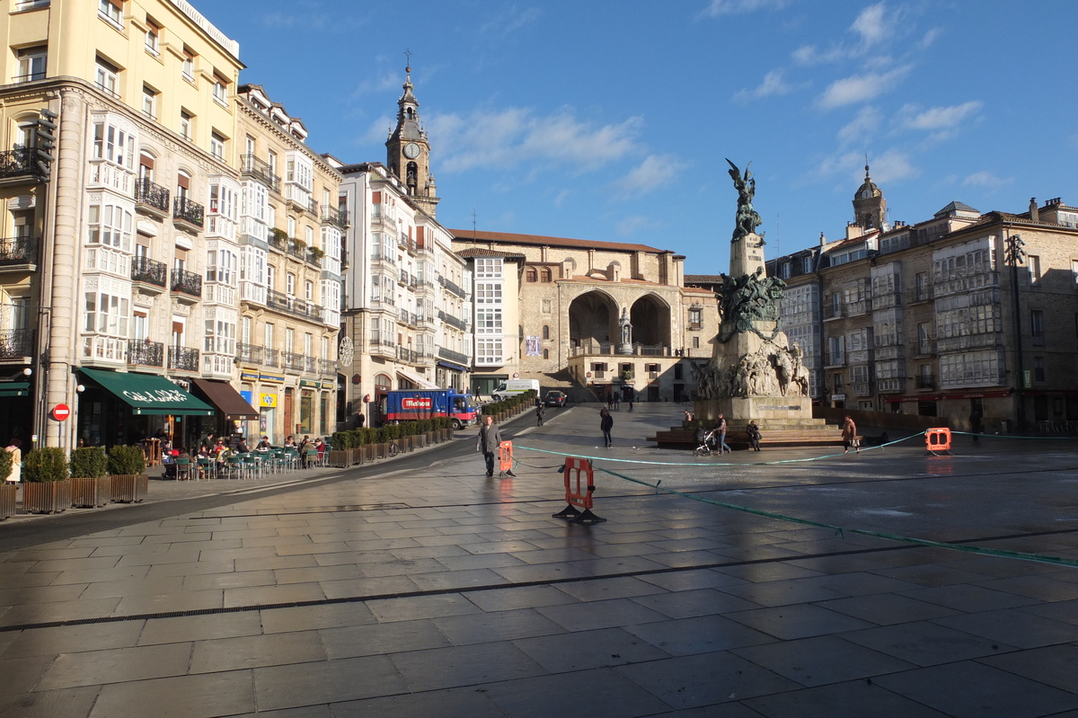 รูปถ่าย สเปน(Spain) บิโตเรีย-กัสเตซ(Vitoria Gasteiz) 2013-01 71