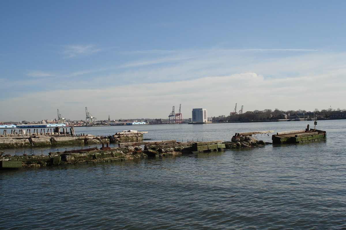 รูปถ่าย สหรัฐอเมริกา(United States) นิวยอร์ก(New York) สวน  แบตเตอรี่(Battery Park) 2006-03 34