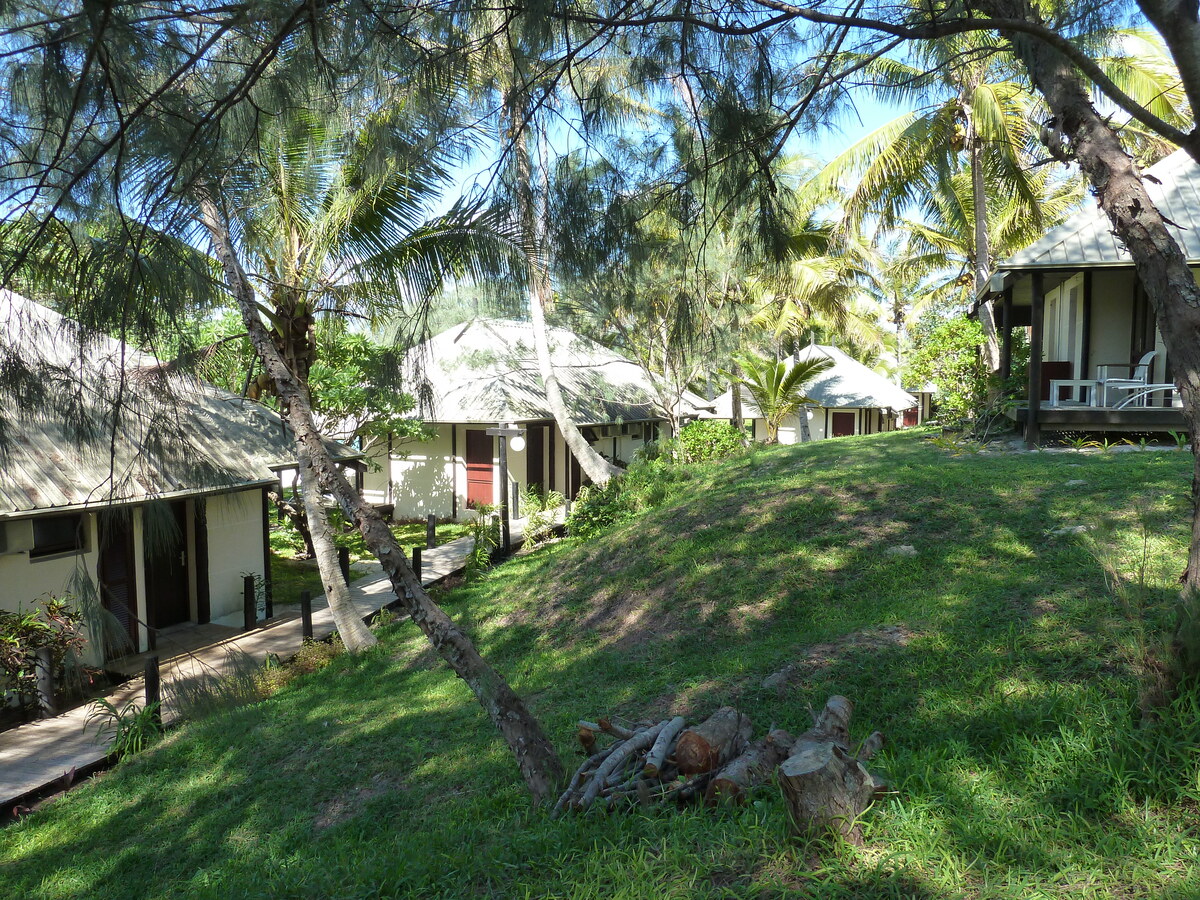 รูปถ่าย นิวแคลิโดเนีย(New Caledonia) เกาะลีฟู(Lifou) โรงแรมเดรฮูวิลเลจ(Drehu Village Hotel) 2010-05 83
