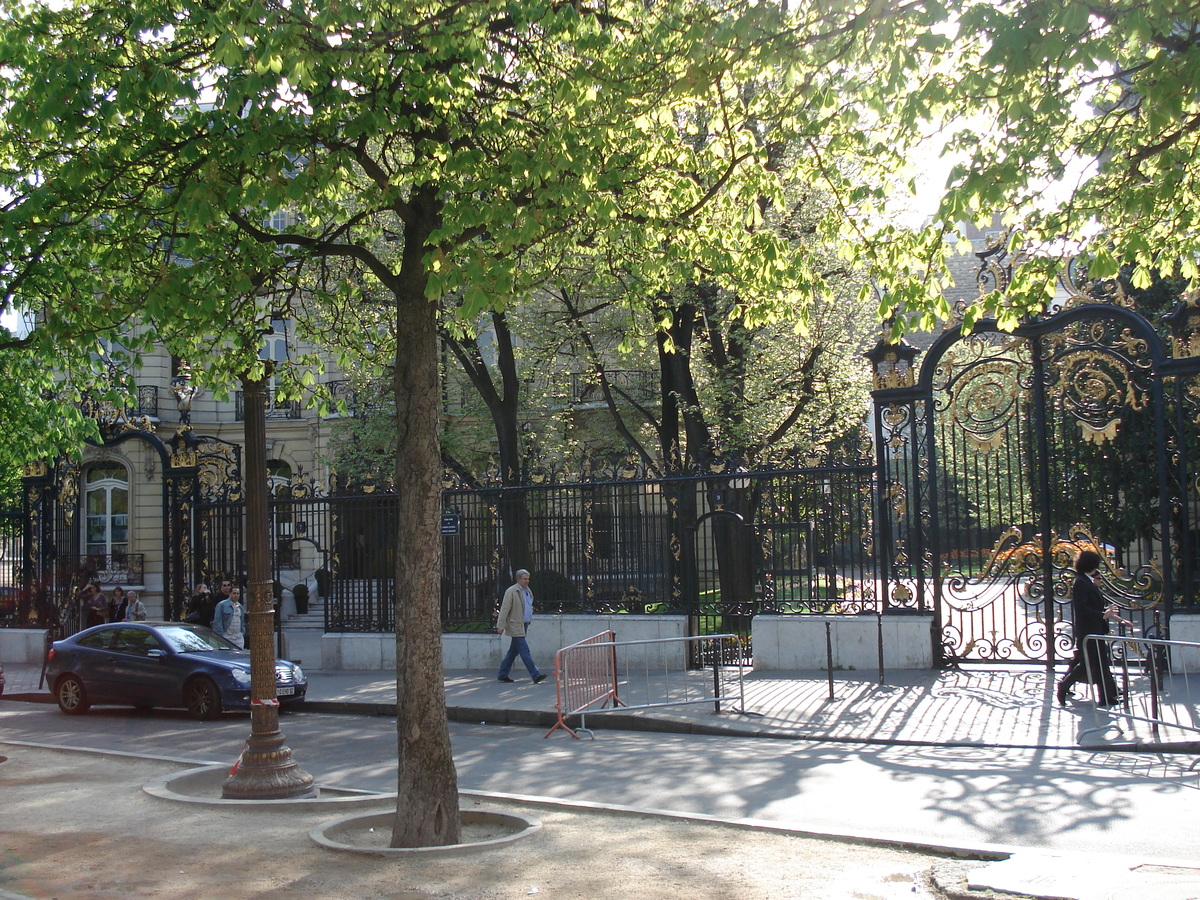 รูปถ่าย ฝรั่งเศส(France) ปารีส(Paris) ช็องเซลีเซ(Champs Elysees) 2006-04 17