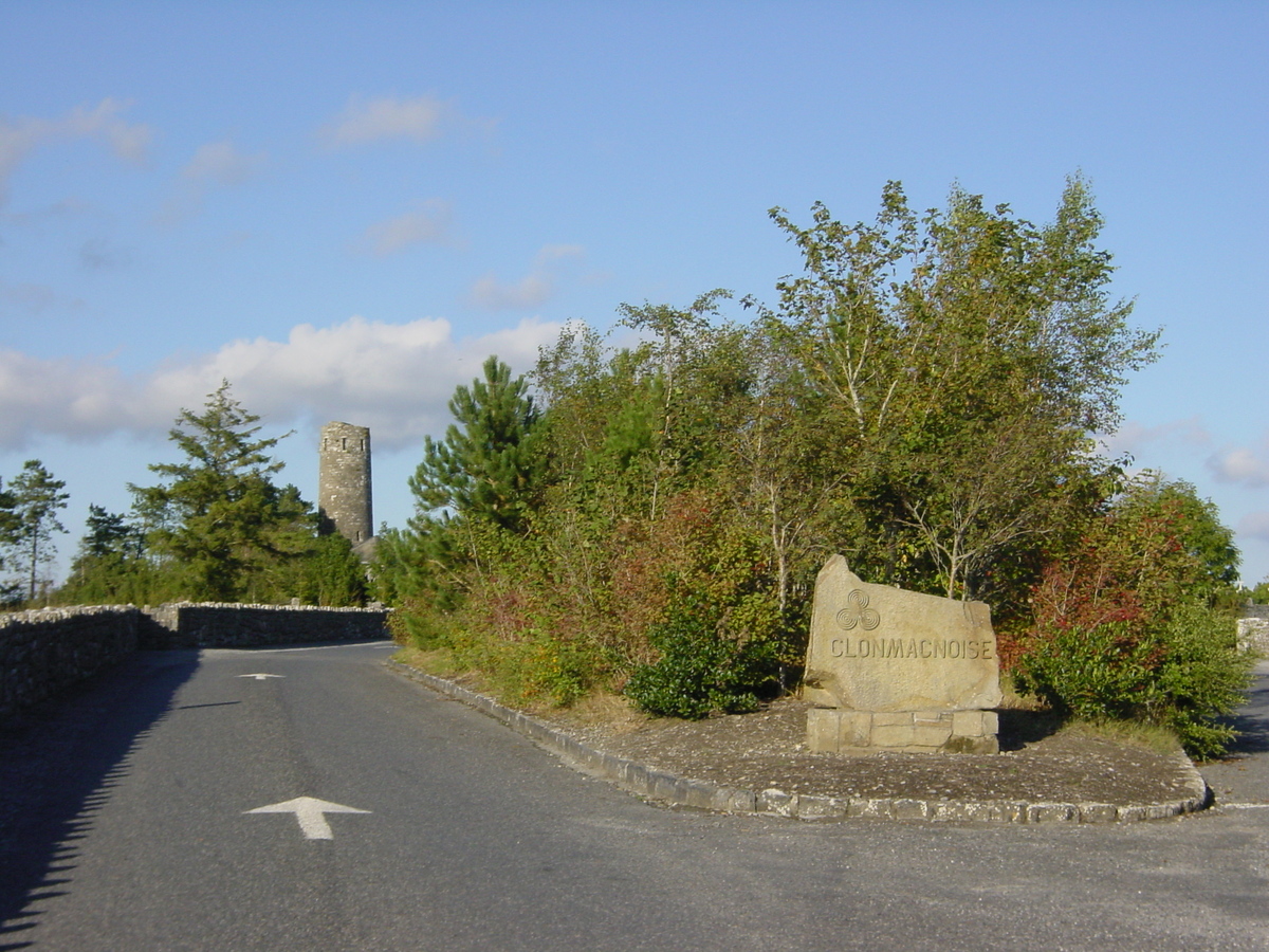 รูปถ่าย ไอร์แลนด์(Ireland) โคลนแมคนัวส์(Clonmacnoise) 2003-09 9
