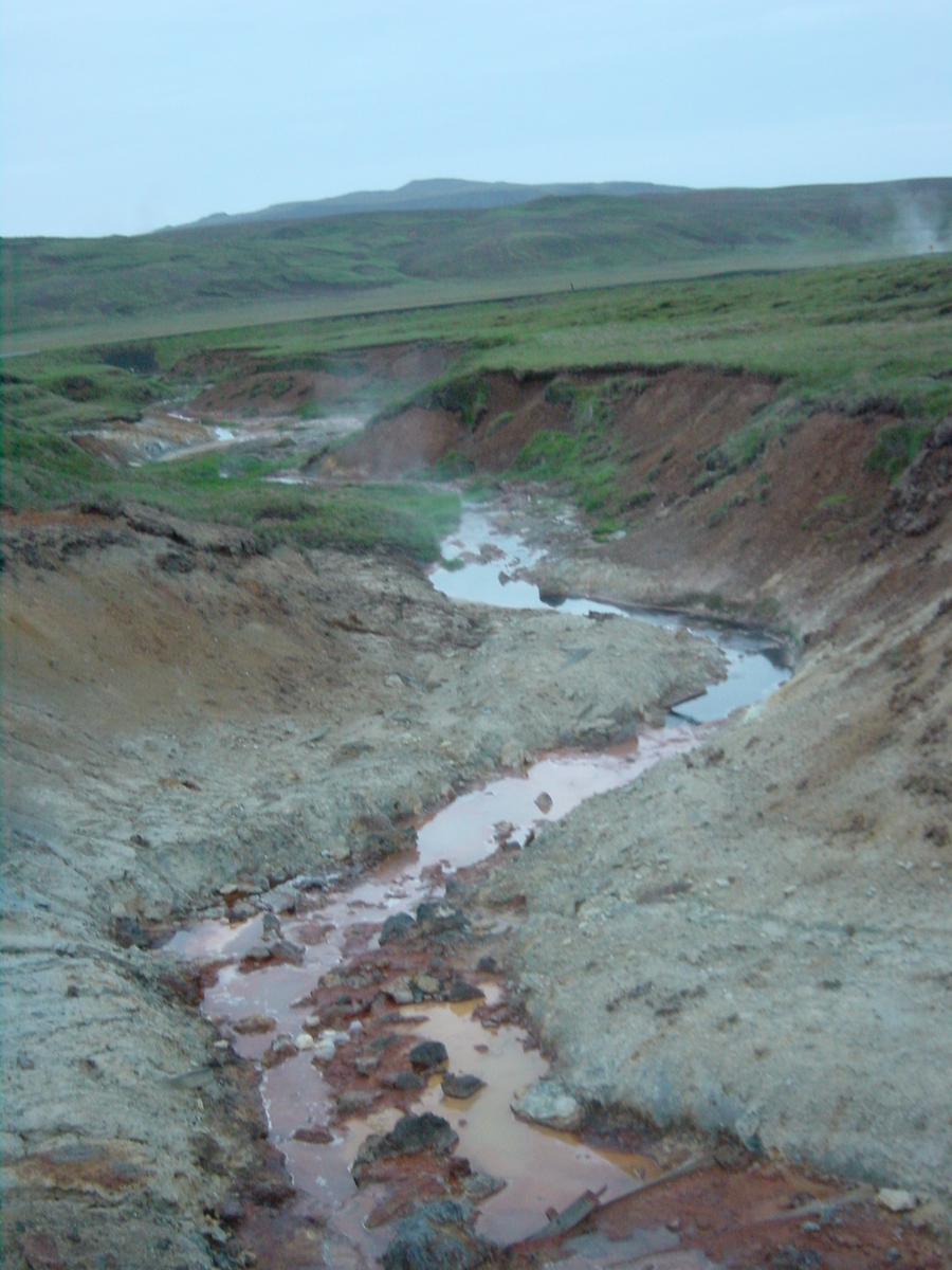 รูปถ่าย ไอซ์แลนด์(Iceland) ครีซูวิค(Krysuvik) 2003-06 29