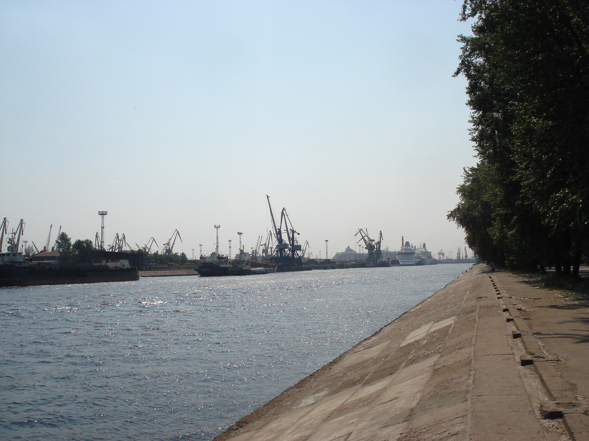 รูปถ่าย รัสเซีย(Russia) เซนต์ปีเตอร์สเบิร์ก(St Petersburg) นอกเมือง(Suburbs) 2006-07 14