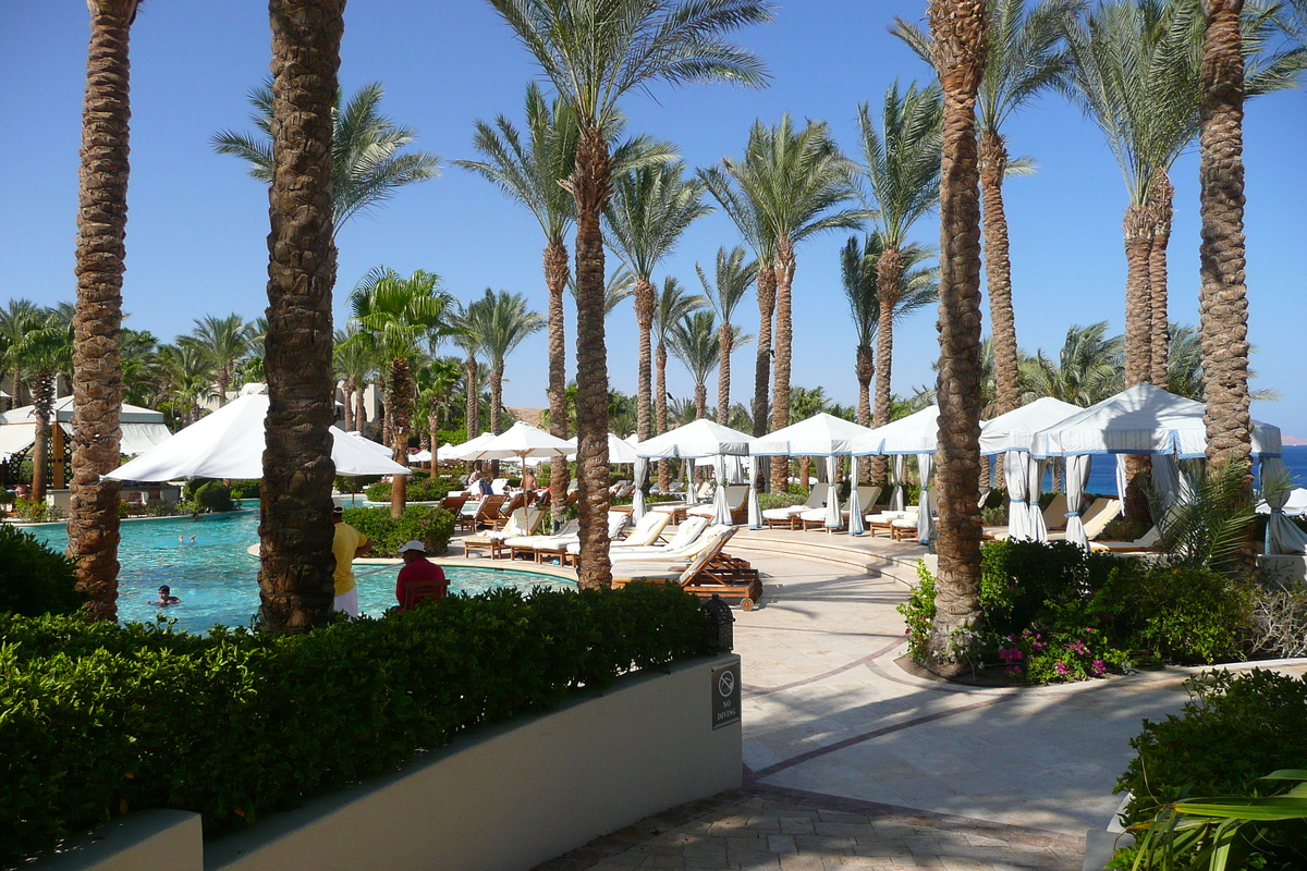 รูปถ่าย อียิปต์(Egypt) ชาร์มเอลชีค(Sharm el Sheikh) โรงแรมโฟร์ซีซันส์(Four Seasons Hotel) สระว่ายน้ำอัลวาฮา โฟร์ซีซันส์(Four Seasons Al Waha Pool) 2008-06 20
