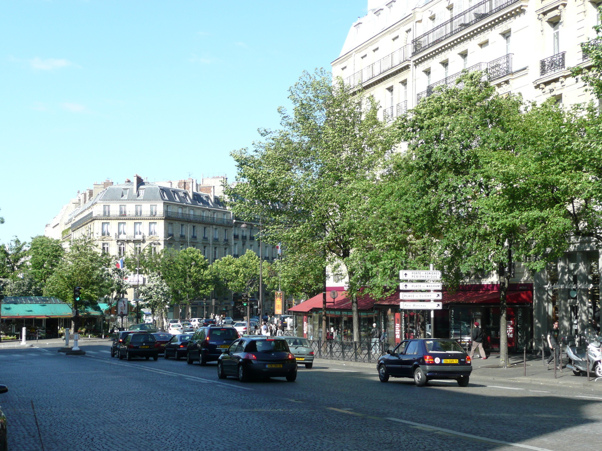 รูปถ่าย ฝรั่งเศส(France) ปารีส(Paris) คุ้มที่ 17 (17th Arrondissement) ถนนวากราม(Avenue de Wagram) 2007-05 61
