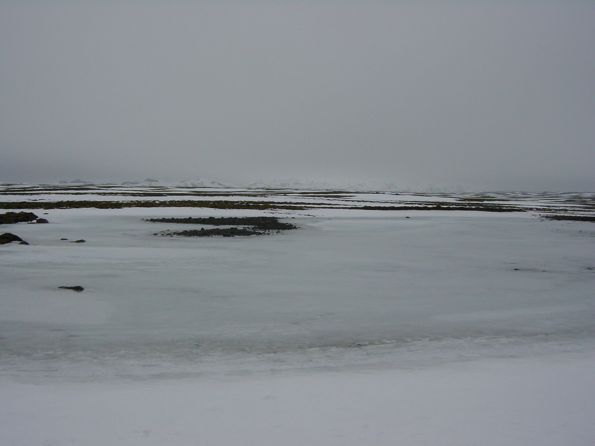 รูปถ่าย ไอซ์แลนด์(Iceland) ถนนหมายเลข 36 จากมอสเฟลส์แบร์ไปทิงเวลลีร์(Road 36 Mosfellbaer to Pingvellir) 2003-03 0