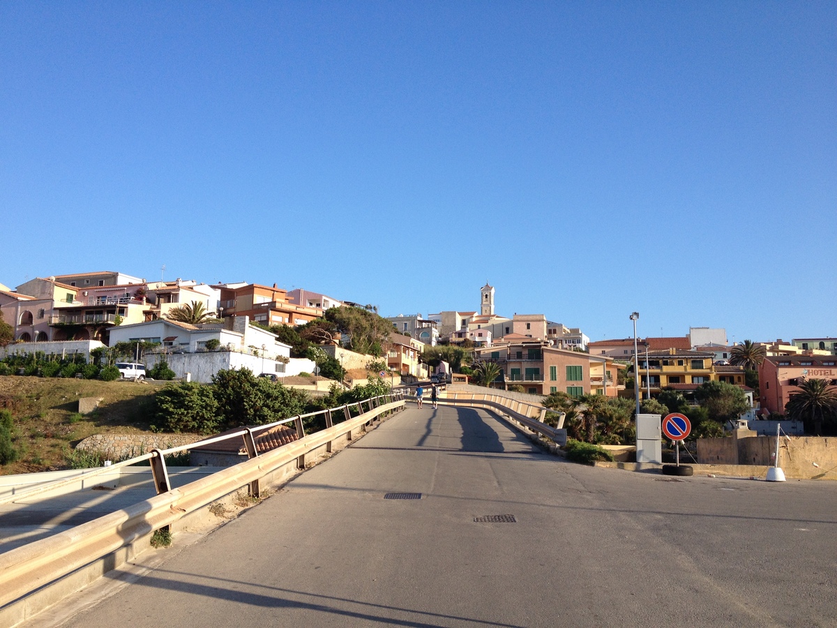 รูปถ่าย อิตาลี(Italy) ซาร์ดิเนีย(Sardinia) ซันตาเตเรซากัลลูรา(Santa Teresa Gallura) 2015-06 4
