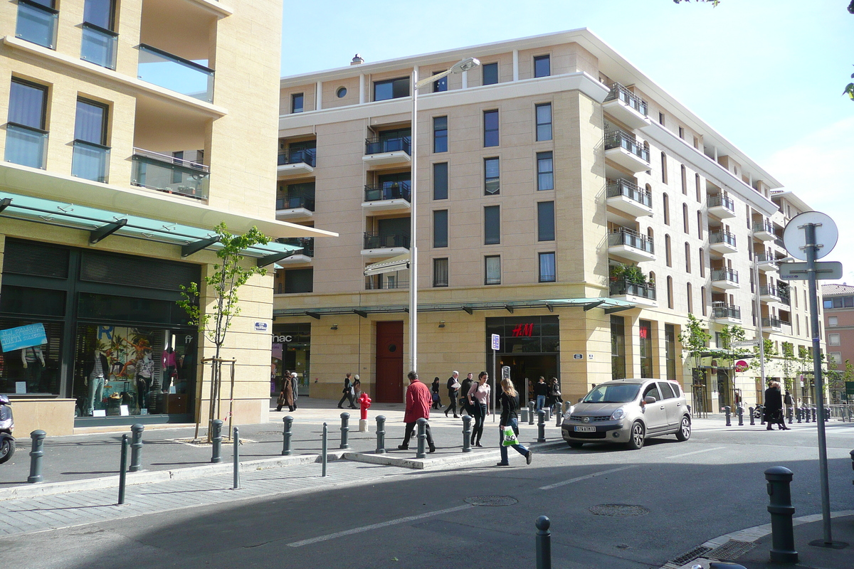 รูปถ่าย ฝรั่งเศส(France) แอ็กซ์-อ็อง-โพรว็องส์(Aix en Provence) แอ็กซ์ฝั่งตะวันตก(Aix West) 2008-04 30