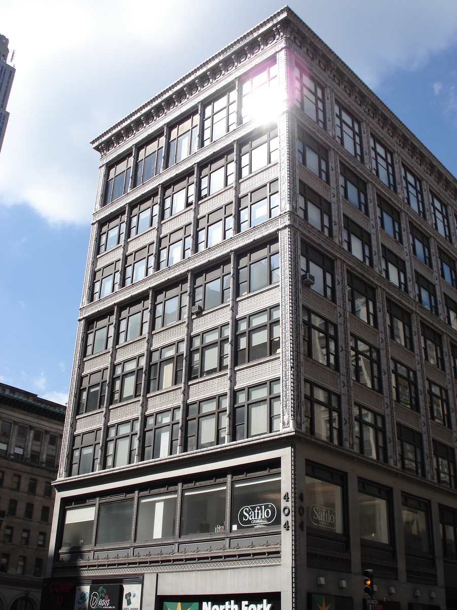 รูปถ่าย สหรัฐอเมริกา(United States) นิวยอร์ก(New York) ตามถนนฟิฟท์อเวนิว(down the 5th Avenue) 2006-03 6