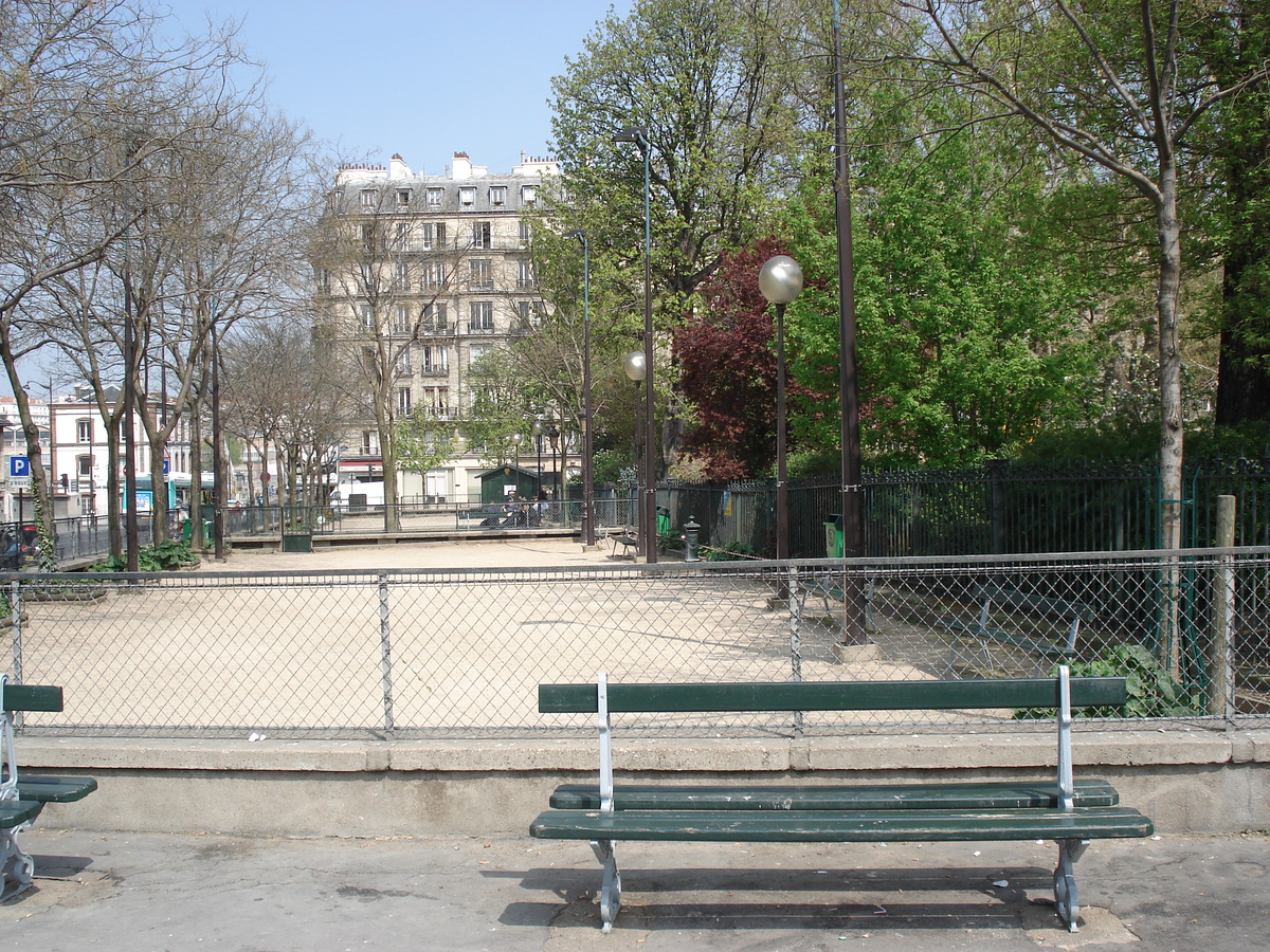 รูปถ่าย ฝรั่งเศส(France) ปารีส(Paris) สวนบาตีญอล(Square des Batignolles) 2006-04 1