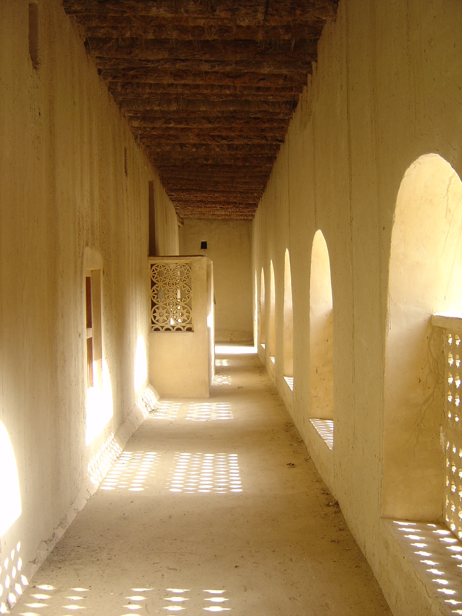 รูปถ่าย สหรัฐอาหรับเอมิเรตส์(United Arab Emirates) อาเลอิน(Al Ain) ป้อมจาลี(Jahli Fort) 2005-03 26