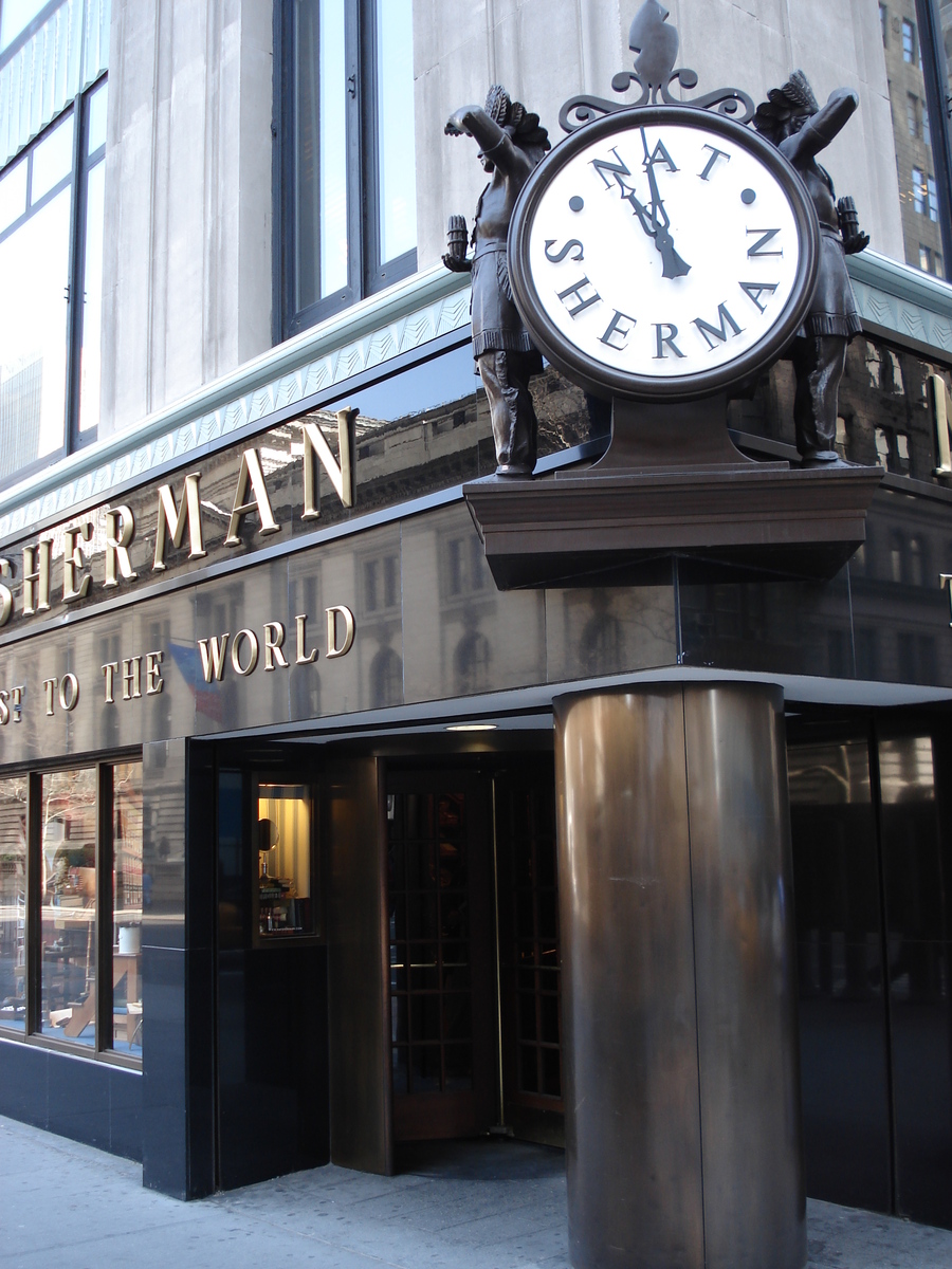 รูปถ่าย สหรัฐอเมริกา(United States) นิวยอร์ก(New York) ตามถนนฟิฟท์อเวนิว(down the 5th Avenue) 2006-03 0