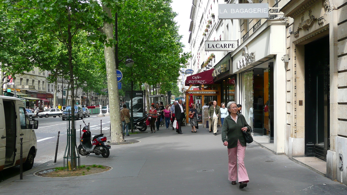 รูปถ่าย ฝรั่งเศส(France) ปารีส(Paris) คุ้มที่ 8(8th Arrondissement) ถนนทรงเช(Rue Tronchet) 2007-05 16