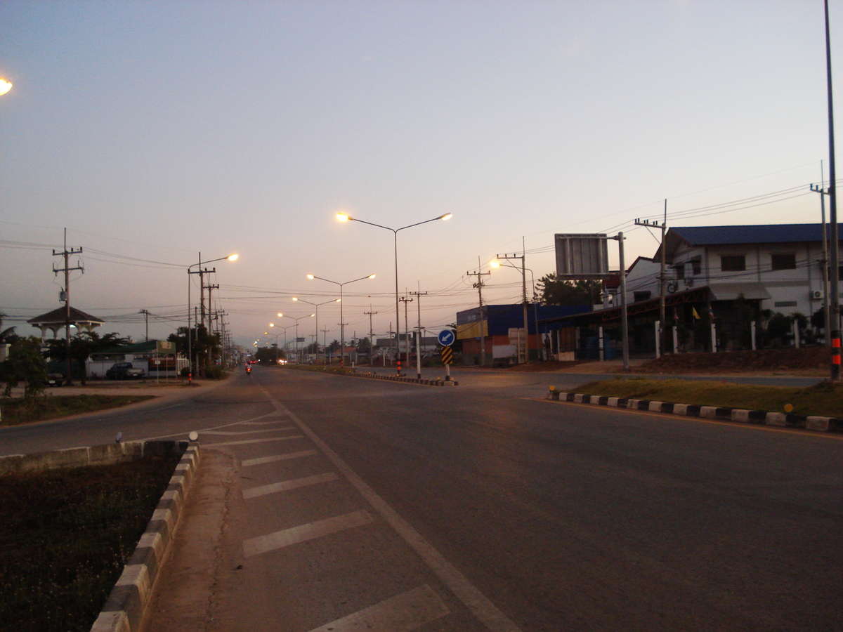 รูปถ่าย ไทย(Thailand) พิษณุโลก(Phitsanulok) ถนนเอกาทศรถ(Ekatossarot Road) 2008-01 3