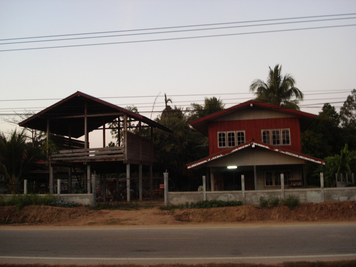 รูปถ่าย ไทย(Thailand) พิษณุโลก(Phitsanulok) พิษณุโลก(highway 12) 2008-01 6
