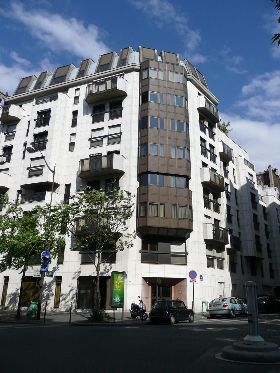 รูปถ่าย ฝรั่งเศส(France) ปารีส(Paris) คุ้มที่ 17 (17th Arrondissement) ถนนวากราม(Avenue de Wagram) 2007-05 26