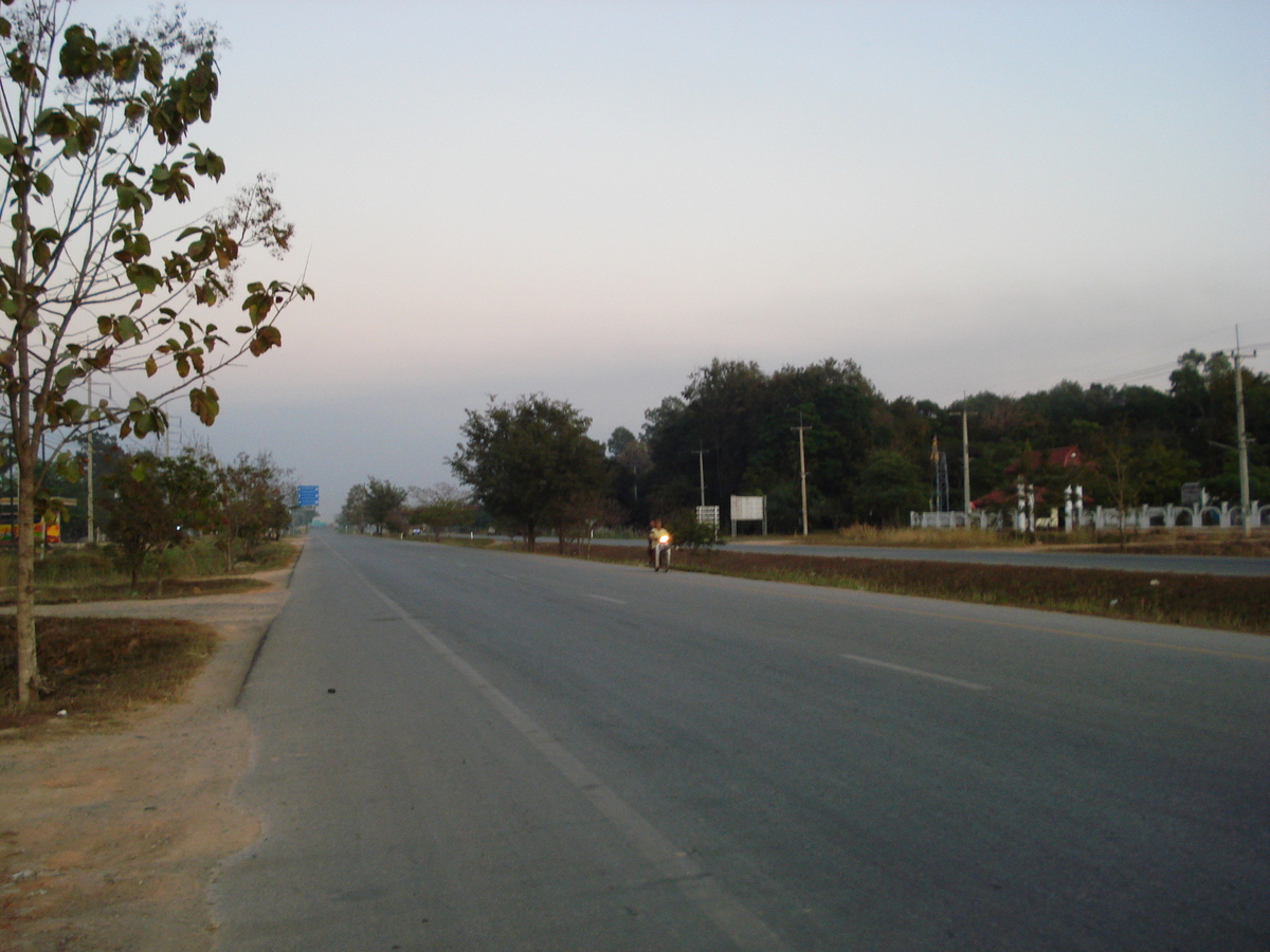 รูปถ่าย ไทย(Thailand) พิษณุโลก(Phitsanulok) พิษณุโลก(highway 12) 2008-01 9