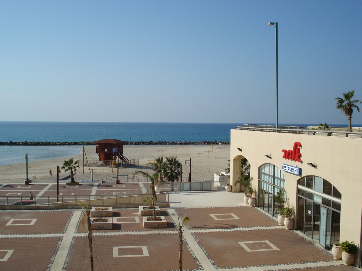 รูปถ่าย อิสราเอล(Israel) ไฮฟา(Haifa) หาดคาร์เมล(Carmel Beach) 2006-12 12