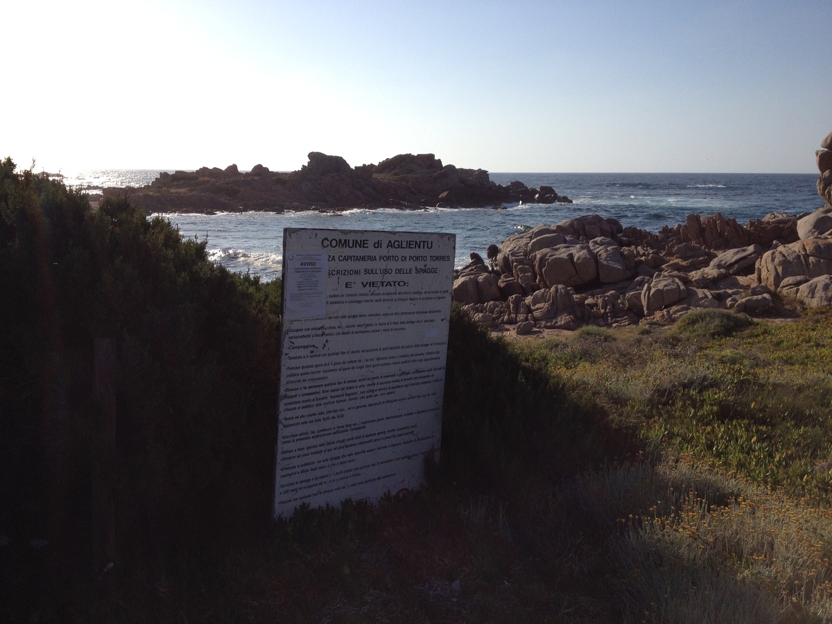 รูปถ่าย อิตาลี(Italy) ซาร์ดิเนีย(Sardinia) ปอร์โตเบลโลดีกัลลูรา(Portobello di Gallura) 2015-06 20