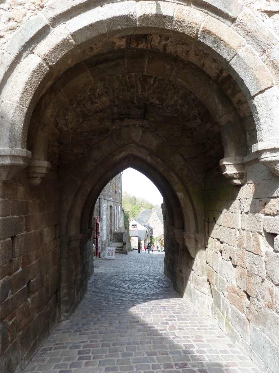 รูปถ่าย ฝรั่งเศส(France) ดีน็อง(Dinan) กำแพงเมืองดีน็อง(Dinan city walls) 2010-04 28