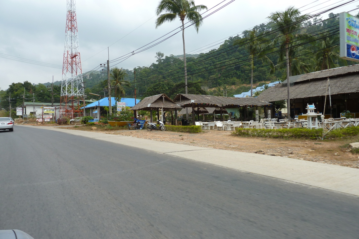 รูปถ่าย ไทย(Thailand) เกาะช้าง(Ko Chang) ถนนบนเกาะ(Island road) 2011-02 73