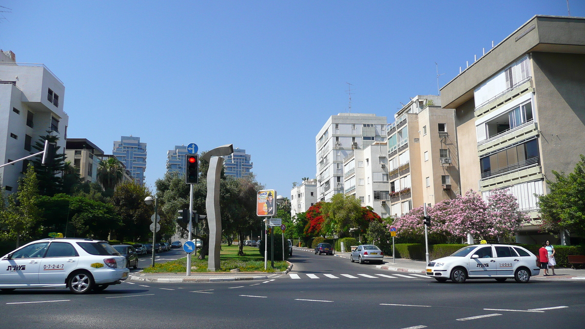 รูปถ่าย อิสราเอล(Israel) เทลอาวีฟ(Tel Aviv) ถนนจาบอตินสกี(Jabotinsky Street) 2007-06 7
