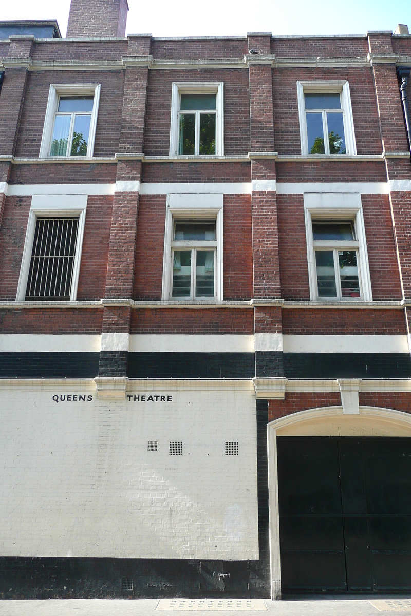 รูปถ่าย อังกฤษ(United Kingdom) ลอนดอน(London) ถนนวอร์ดอร์(Wardour Street) 2007-09 12