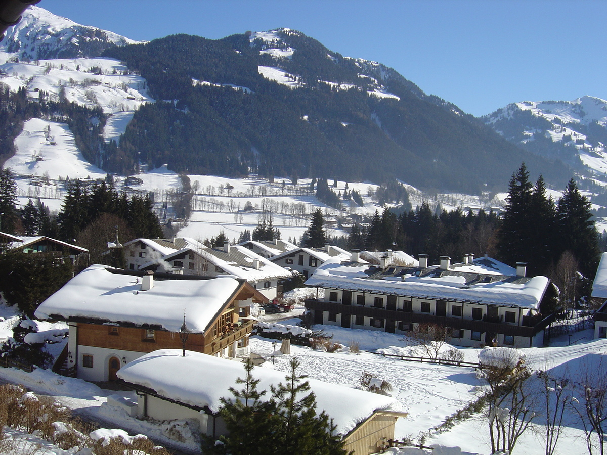 รูปถ่าย ออสเตรีย(Austria) คิทซ์บูเฮล(Kitzbuhel) 2005-03 9