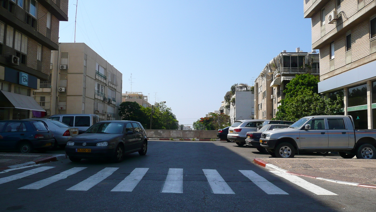 รูปถ่าย อิสราเอล(Israel) เทลอาวีฟ(Tel Aviv) จัตุรัสกิการ์ฮาเมดีนา(Kikar Hamedina) 2007-06 21