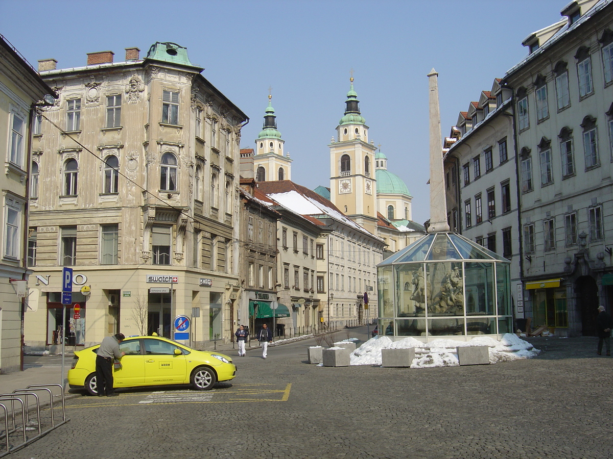 รูปถ่าย สโลวีเนีย(Slovenia) ลีอูบลีอานา(Ljubljana) 2005-03 54