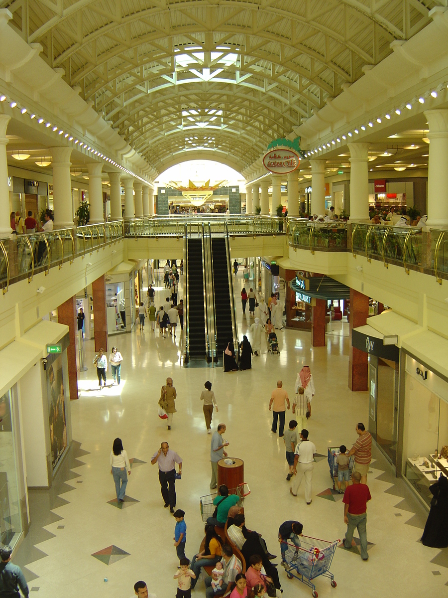 รูปถ่าย สหรัฐอาหรับเอมิเรตส์(United Arab Emirates) ดูไบ(Dubai) ห้างเดราซิตี้เซ็นเตอร์(Deira City Center Mall) 2005-09 29