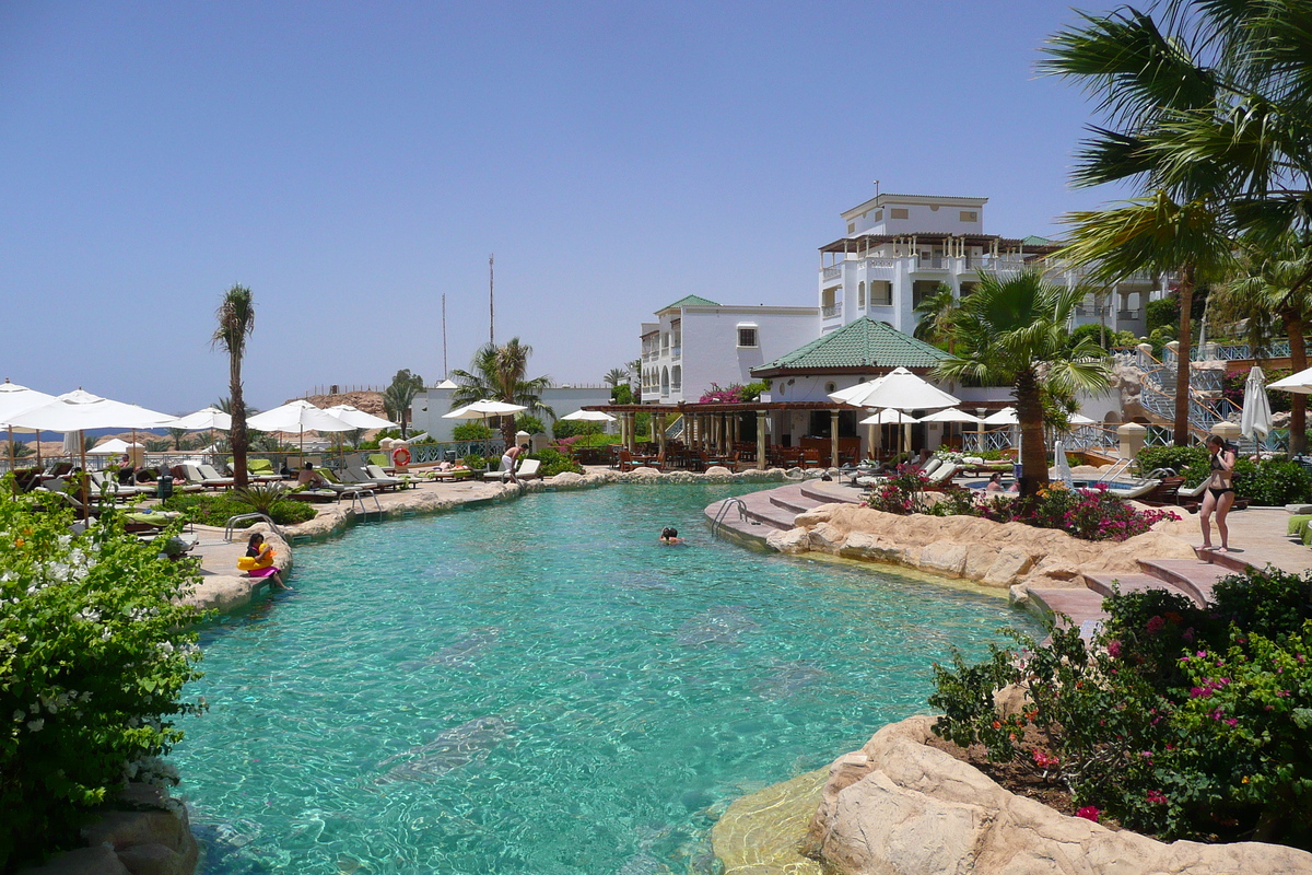 รูปถ่าย อียิปต์(Egypt) ชาร์มเอลชีค(Sharm el Sheikh) โรงแรมไฮแอต(Hyatt Hotel) สระว่ายน้ำไฮแอต ชาร์มเอลชีค(Hyatt Sharm el Sheikh Pool) 2008-06 33