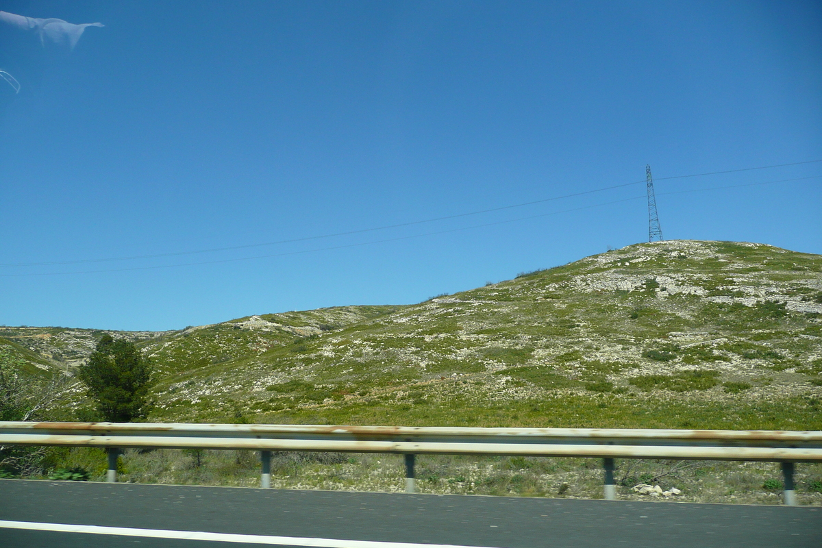 รูปถ่าย ฝรั่งเศส(France) โพรว็องส์(Provence) ถนนจากแอ็กซ์ไปมูรีแยส(Aix to Mouries road) 2008-04 15