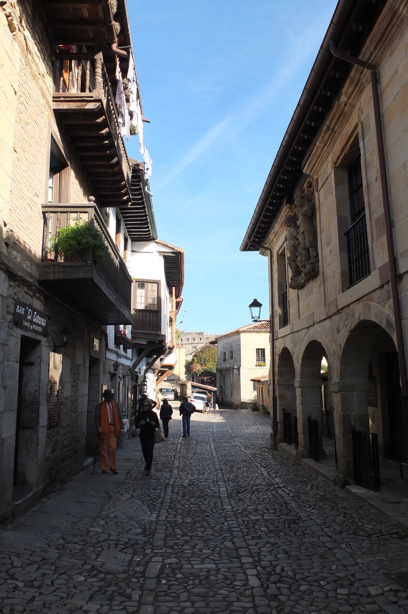 รูปถ่าย สเปน(Spain) ซันตีญานาเดลมาร์(Santillana del Mar) 2013-01 79