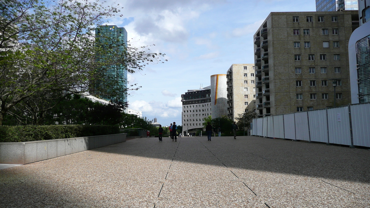 รูปถ่าย ฝรั่งเศส(France) ปารีส(Paris) ลาเดฟ็องส์(La Defense) 2007-05 178