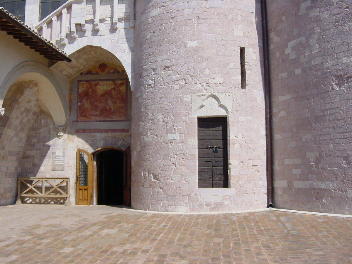 รูปถ่าย อิตาลี(Italy) อัสสิสิ(Assisi) 2002-07 66