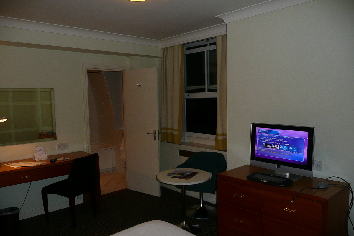 รูปถ่าย อังกฤษ(United Kingdom) ลอนดอน(London) โรงแรมสแตรนด์พาเลซ(Strand Palace Hotel) 2008-02 28